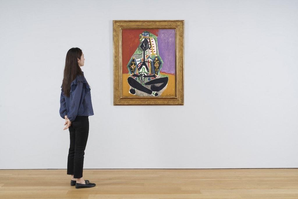 Este retrato de Jacqueline Roque, a &uacute;ltima grande paix&atilde;o e musa do artista espanhol Picasso, ser&aacute; acompanhado por outras 17 obras da Cole&ccedil;&atilde;o Stella, incluindo obras de Joan Mir&oacute;, Marc Chagall, Henri Matisse, Georges Braque e Max Ernst