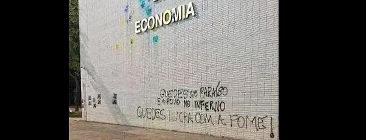 Den&uacute;ncias de dinheiro em para&iacute;so fiscal inflam protestos contra Paulo Guedes