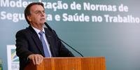 De acordo com Bolsonaro, preço dos fertilizantes provocará escassez a partir de 2022