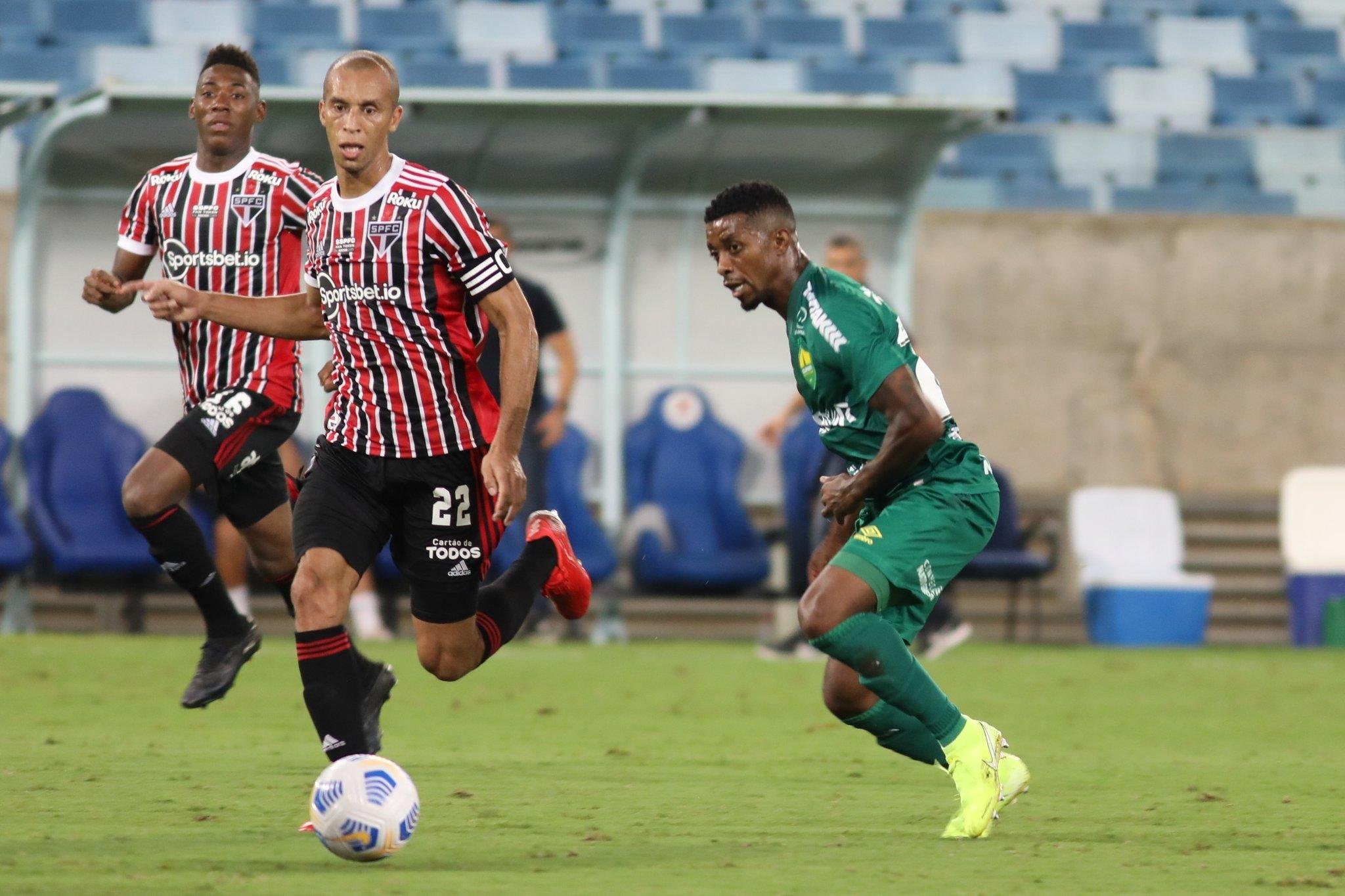 Cuiab&aacute; dominou o S&atilde;o Paulo, mas n&atilde;o conseguiu marcar gol