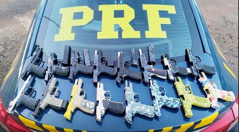 Armamento seria entregue para organiza&ccedil;&otilde;es criminosas ga&uacute;chas