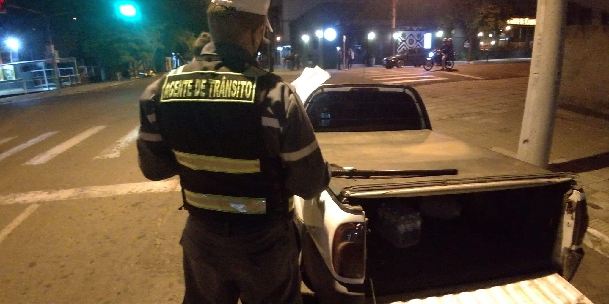 Tr&ecirc;s condutores de ve&iacute;culos multados por utilizarem som excessivo em via p&uacute;blica