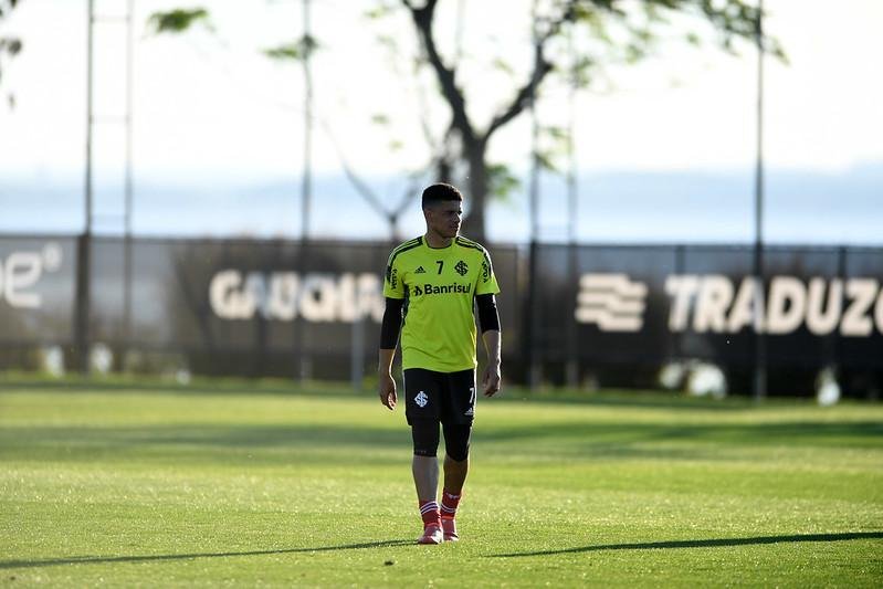 Taison deve ser titular mais uma vez no Inter