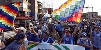 Bolivianos manifestaram apoio ao governo de Luis Arce
