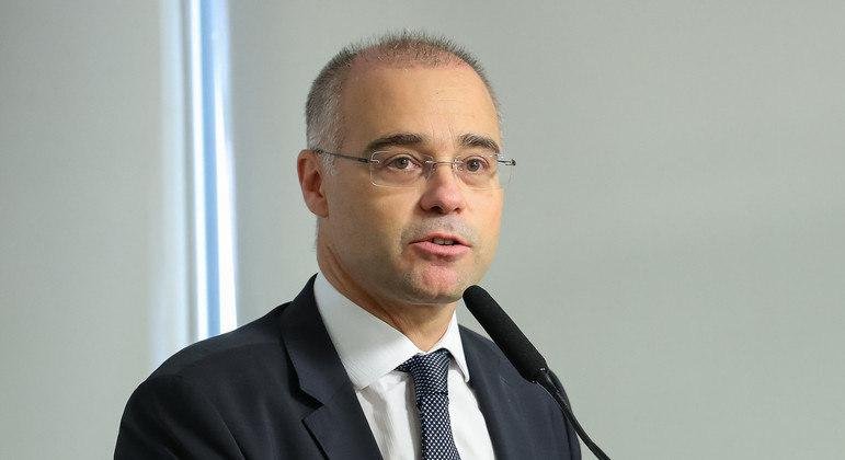 Na imagem, o indicado a vaga no Supremo Tribunal Federal (STF), Andr&eacute; Mendon&ccedil;a