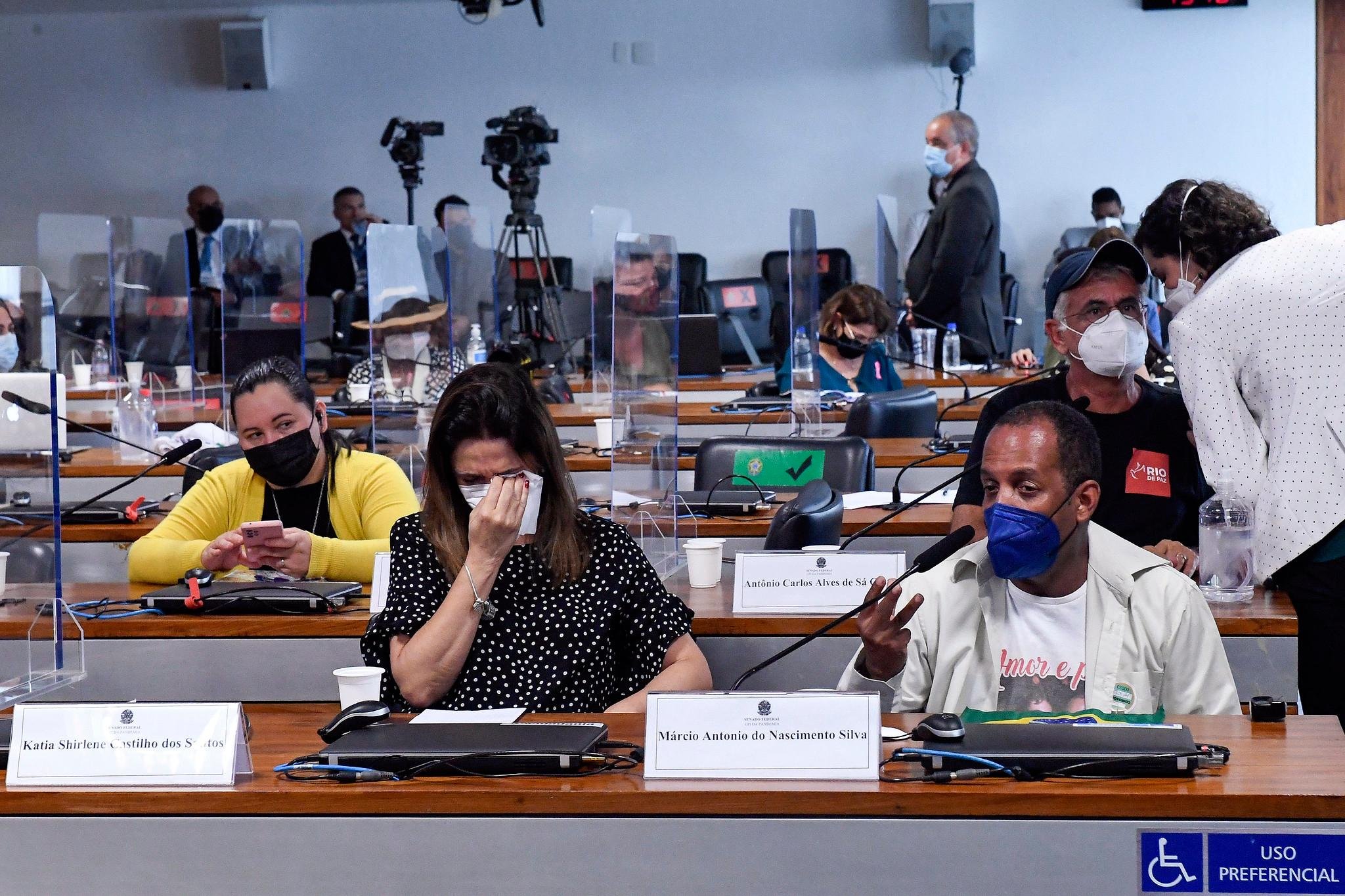 Audi&ecirc;ncia p&uacute;blica da CPI teve momentos de emo&ccedil;&atilde;o e cr&iacute;ticas de familiares de mortos ao enfrentamento da pandemia