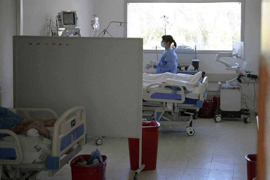 M&eacute;dia m&oacute;vel di&aacute;ria de &oacute;bitos nos &uacute;ltimos sete dias permanece abaixo de 400 desde o dia 11 de outubro