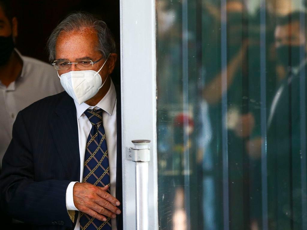 Quatro auxiliares pediram para deixar o governo nesta quinta-feira