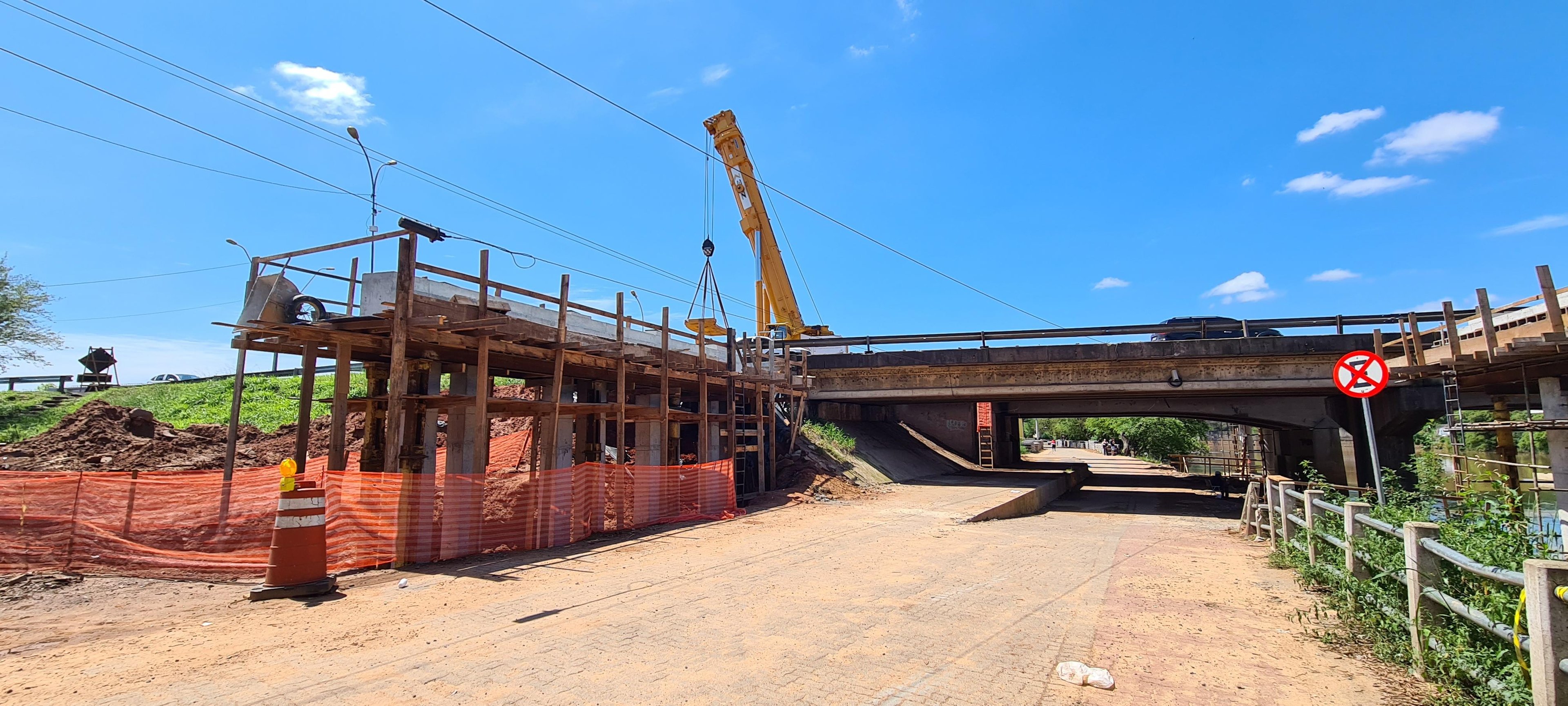 A expectativa do Dnit &eacute; que as duas pontes sobre o rio dos Sinos sejam conclu&iacute;das ainda no primeiro semestre de 2022
