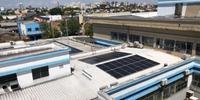 As placas fotovoltaicas devem estar todas instaladas no telhado do hospital até o próximo mês