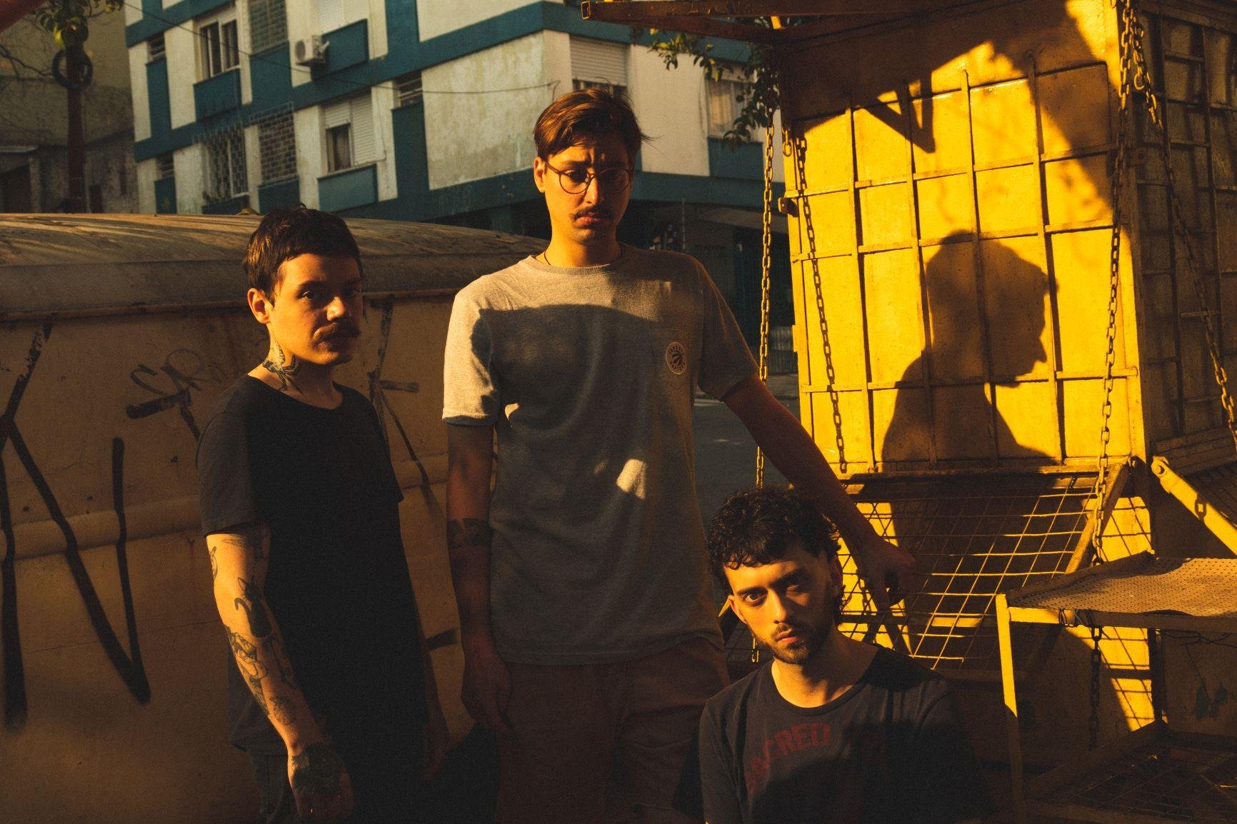 Trio instrumental de Porto Alegre j&aacute; tem um &aacute;lbum, lan&ccedil;ado no final de 2020