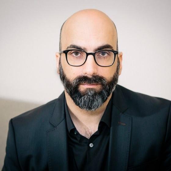 Entre os autores internacionais est&atilde;o o portugu&ecirc;s Valter Hugo M&atilde;e, que vir&aacute; ao Brasil para a feira, e os americanos Matt Ruff, Julia Quinn, Beverly Jenkins e Josh Malerman, a argentina Mariana Enriquez e o japon&ecirc;s Junji Ito, que participam online
