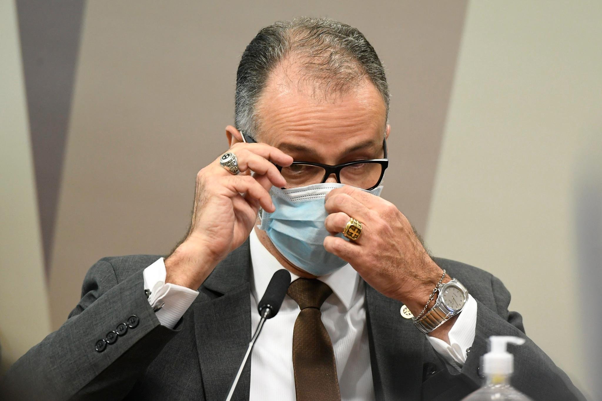 O presidente da ag&ecirc;ncia acredita que as press&otilde;es n&atilde;o v&atilde;o interferir nas an&aacute;lises, mas ponderou: "N&atilde;o h&aacute; super her&oacute;i na Anvisa"