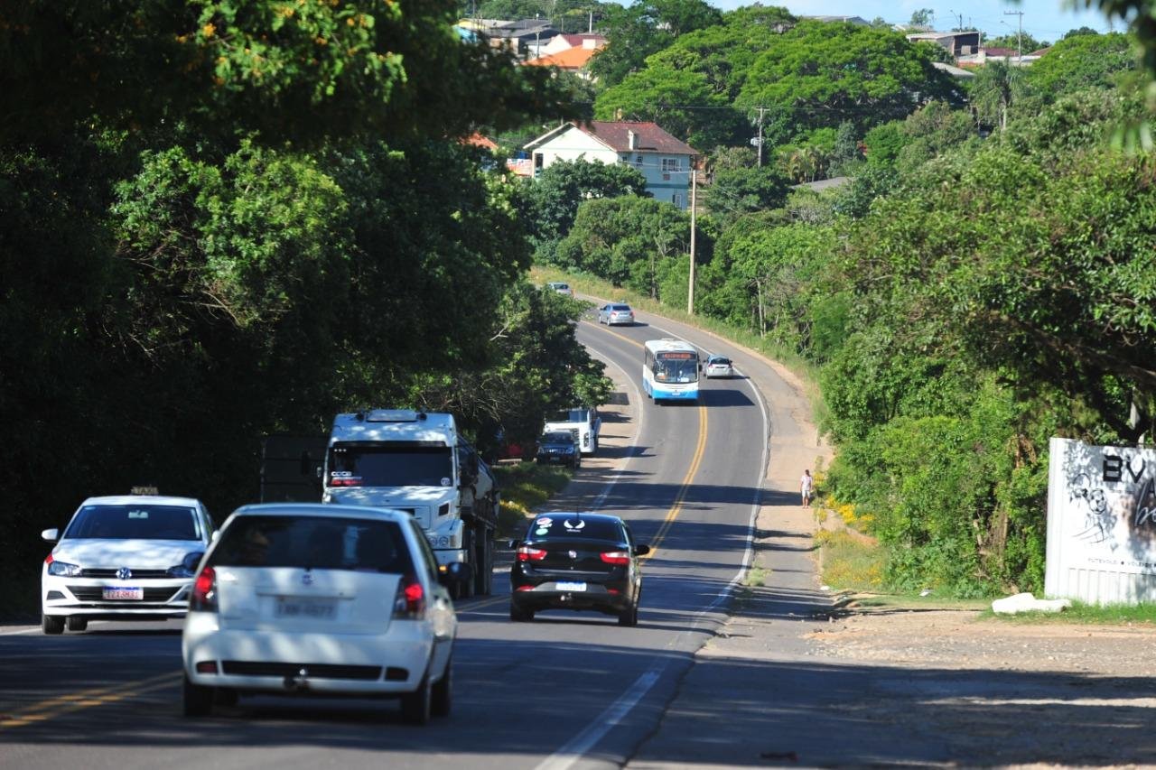 De acordo com deputado Tiago Simon, instala&ccedil;&atilde;o de pra&ccedil;a de ped&aacute;gio traria consequ&ecirc;ncias para seis munic&iacute;pios cortados pela rodovia