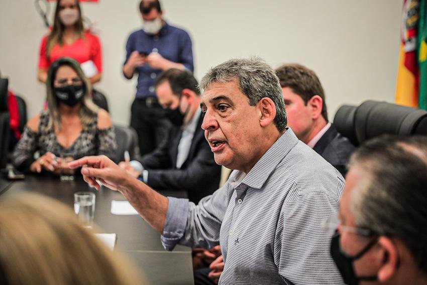 Prefeito assinou, na C&acirc;mara Municipal, o novo decreto que estabelece regras de conviv&ecirc;ncia para o bairro Moinhos de Vento