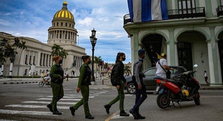 Patrulhas policiais foram espalhadas pelo centro de Havana