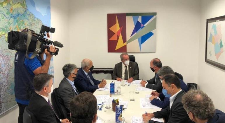Senadores discutem textos alternativos &agrave; PEC dos Precat&oacute;rios
