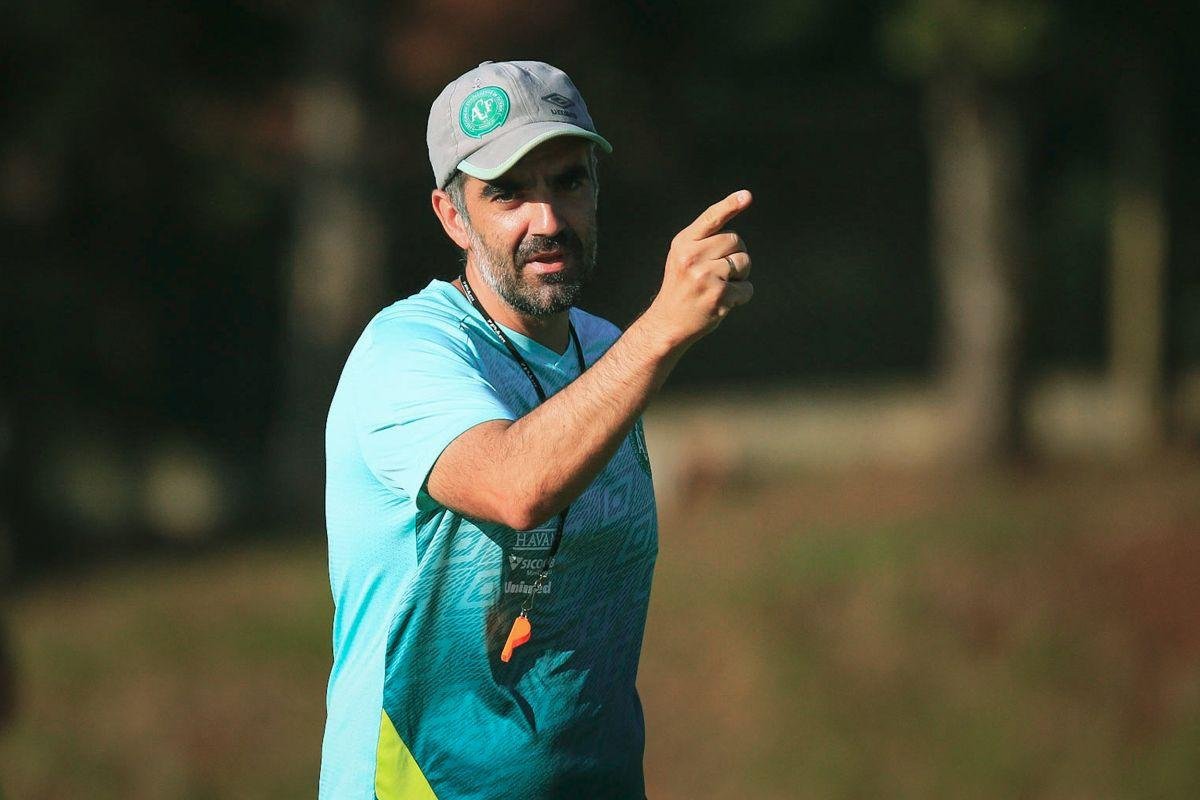 T&eacute;cnico j&aacute; trabalhou no Gr&ecirc;mio como treinador das categorias de base