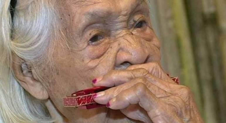 Sua longevidade recorde foi atribu&iacute;da &agrave; dieta predominantemente vegetariana e &agrave; abstin&ecirc;ncia de &aacute;lcool