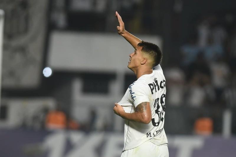 Santos ficou mais perto de escapar do rebaixamento