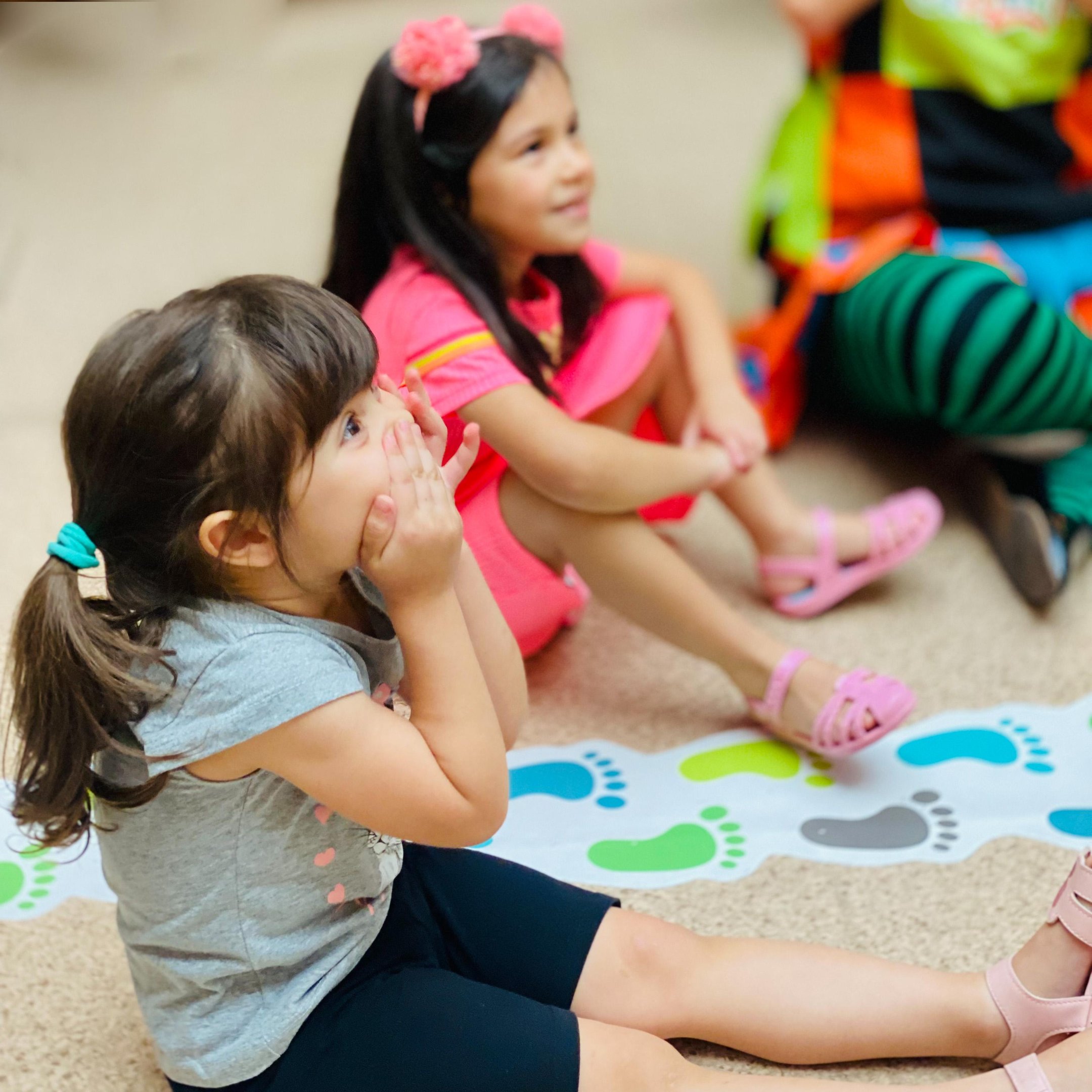 As crian&ccedil;as devem estar acompanhadas de um respons&aacute;vel maior de idade, no Espa&ccedil;o Kids da Pra&ccedil;a de Alimenta&ccedil;&atilde;o