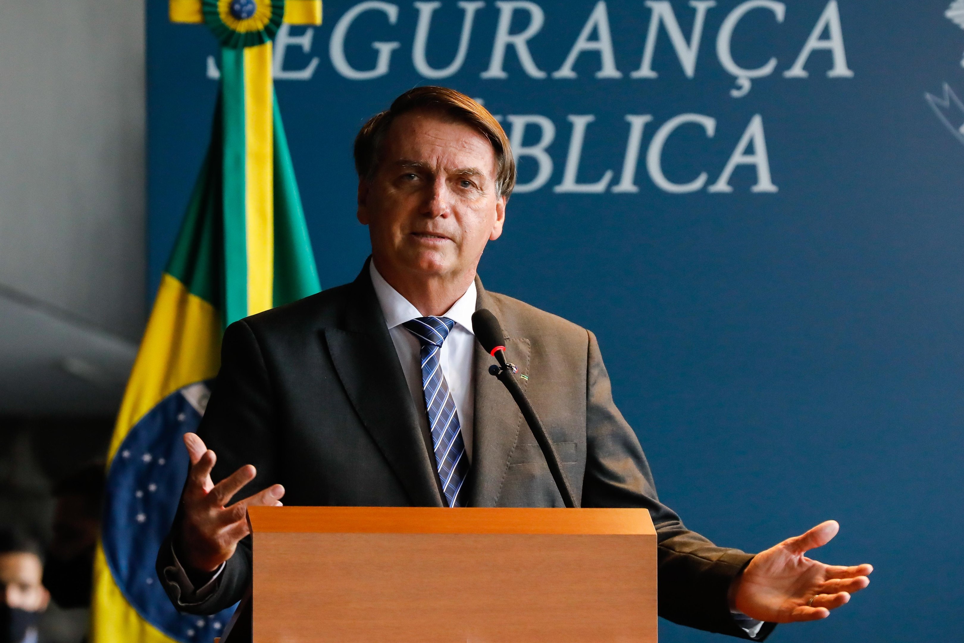 Presidente comentou a chegada da variante &Ocirc;micron e defendeu "medidas racionais" para combater o problema
