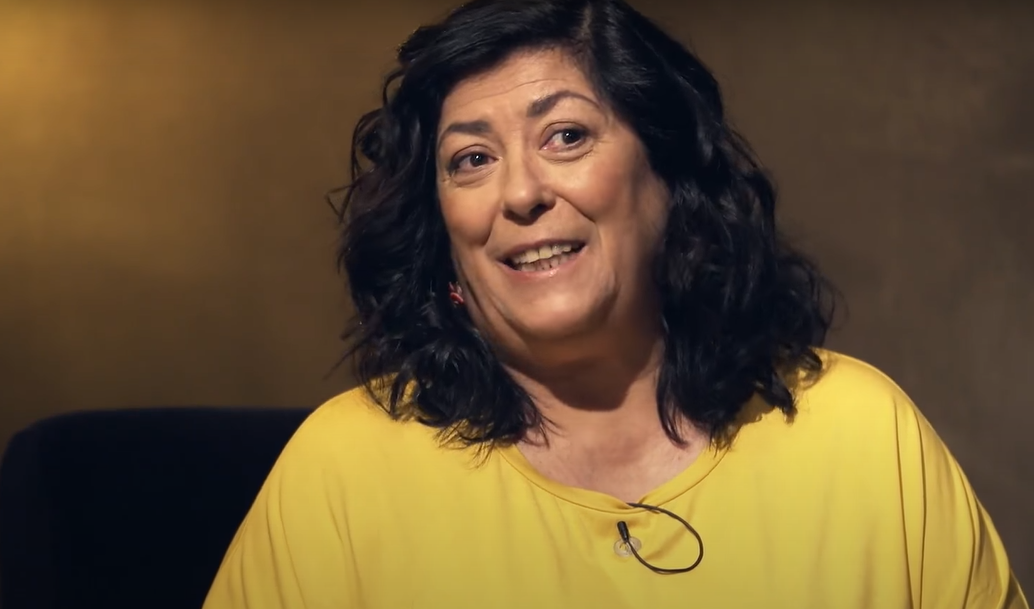 O jornal El Pa&iacute;s, onde tamb&eacute;m escreveu artigos de opini&atilde;o, informou no Twitter que ela morreu em Madrid aos 61 anos, de c&acirc;ncer