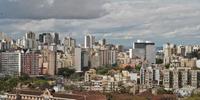 Em Porto Alegre, o sol aparece, mas algumas pancadas de chuva são aguardadas
