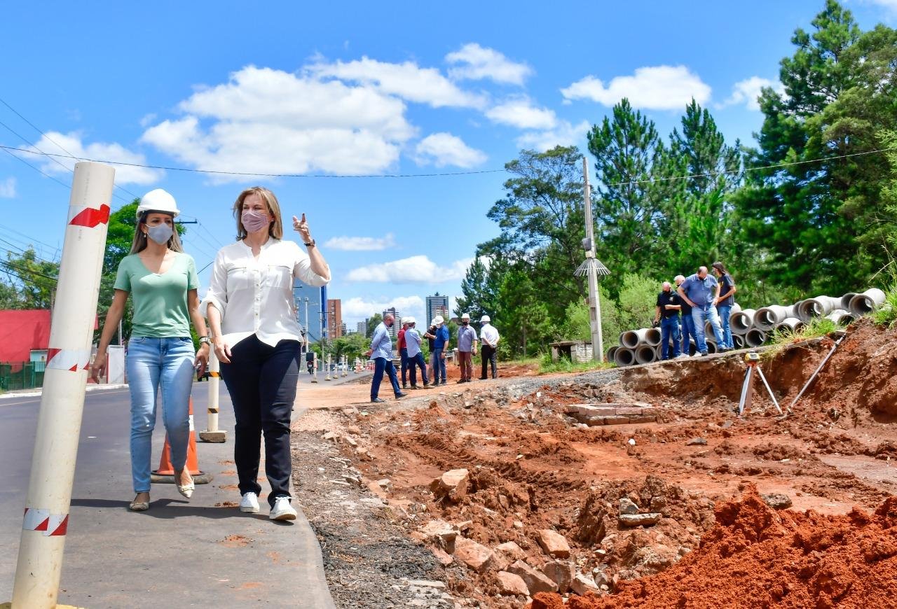Prefeita F&aacute;tima Daudt esteve no local na manh&atilde; desta ter&ccedil;a-feira