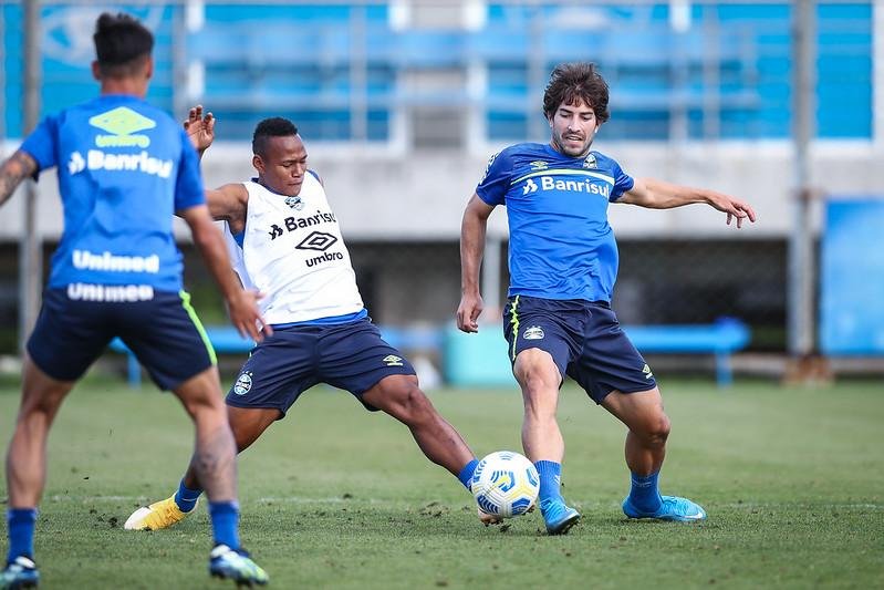 Gr&ecirc;mio joga a vida diante do Atl&eacute;tico-MG nesta quinta-feira