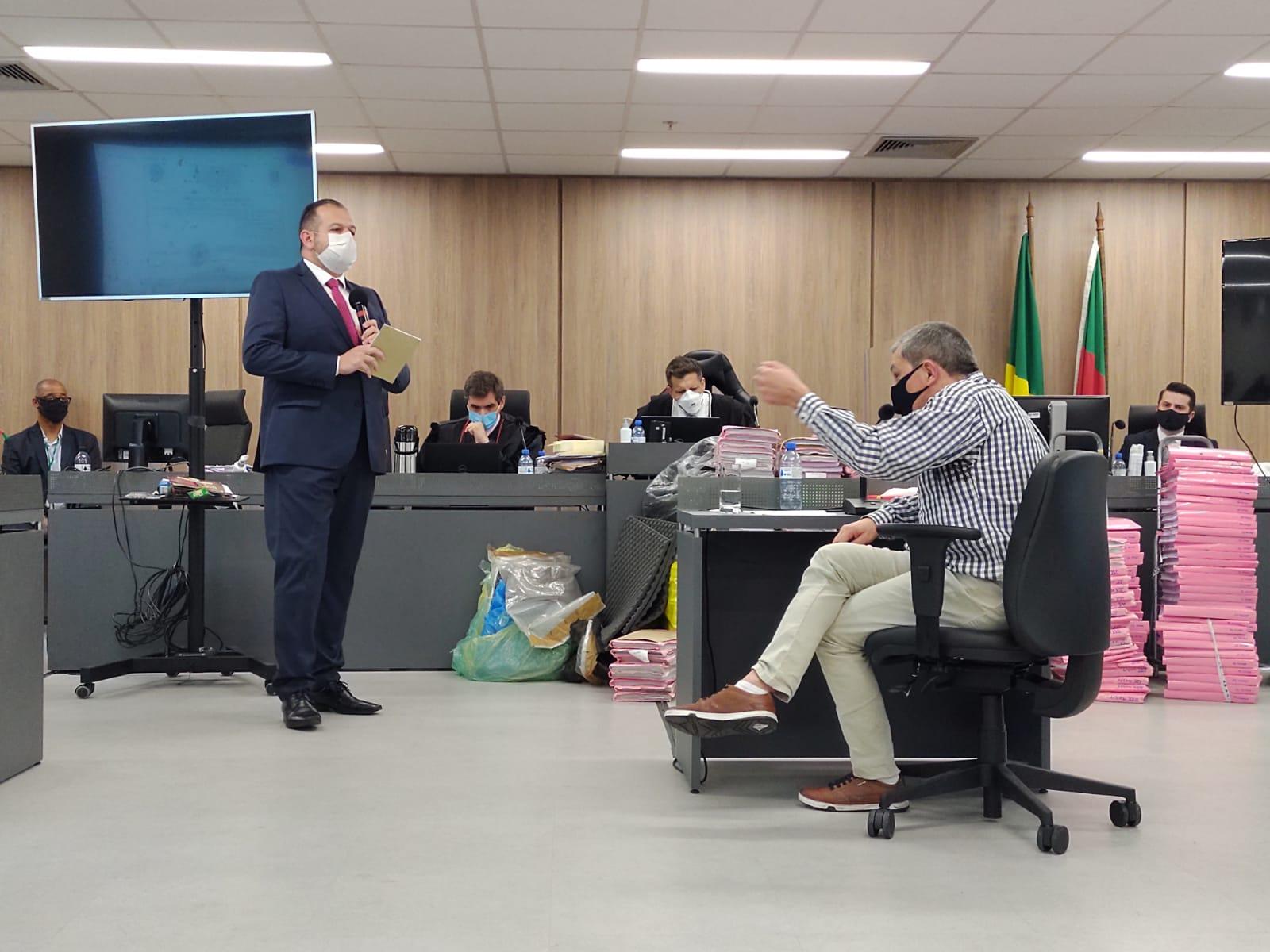 R&eacute;u Mauro Hoffmann durante seu depoimento