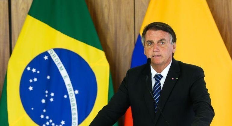 Mau tempo impediu o pouso nesta segunda-feira