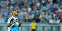 Douglas Costa não deve ficar no Grêmio para a próxima temporada