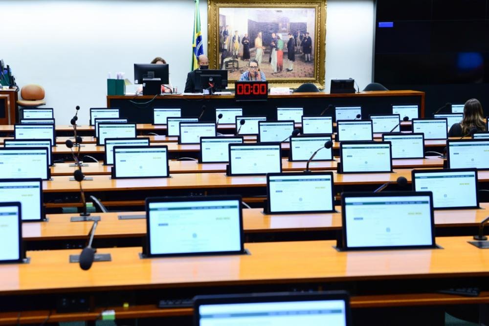 Comiss&atilde;o de Constitui&ccedil;&atilde;o e Justi&ccedil;a