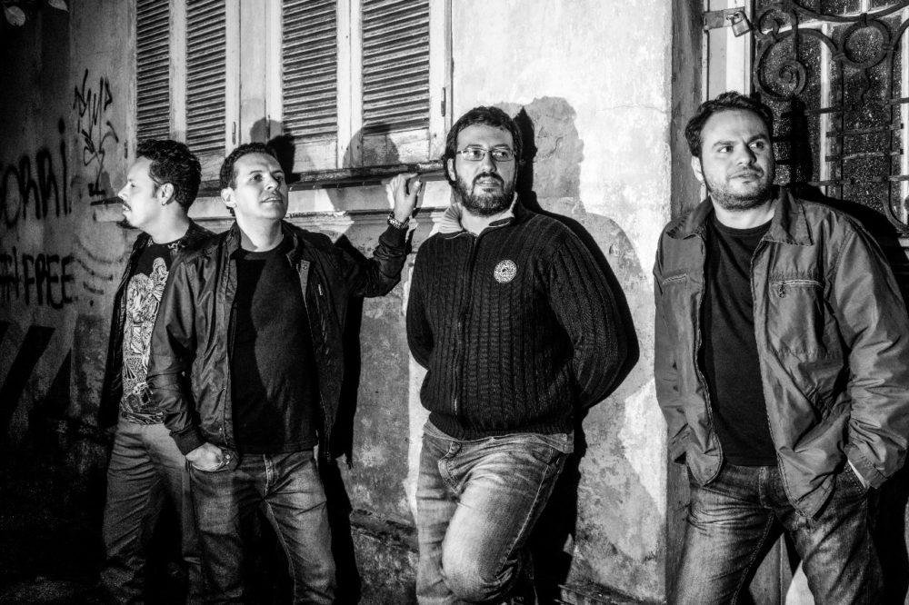 Banda tem influ&ecirc;ncias do Rock Cl&aacute;ssico dos anos 1960/1070, Jazz, Blues, Reggae e o Grunge
