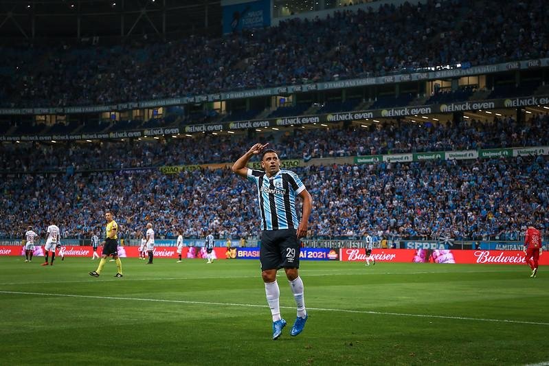 Diego Souza n&atilde;o fica no Gr&ecirc;mio para 2022