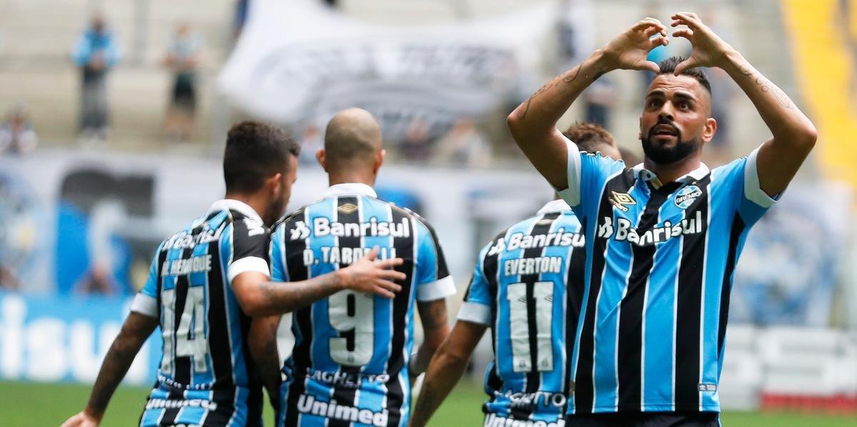 Maicon afirmou que poderia ter ajudado o Gr&ecirc;mio a escapar do rebaixamento