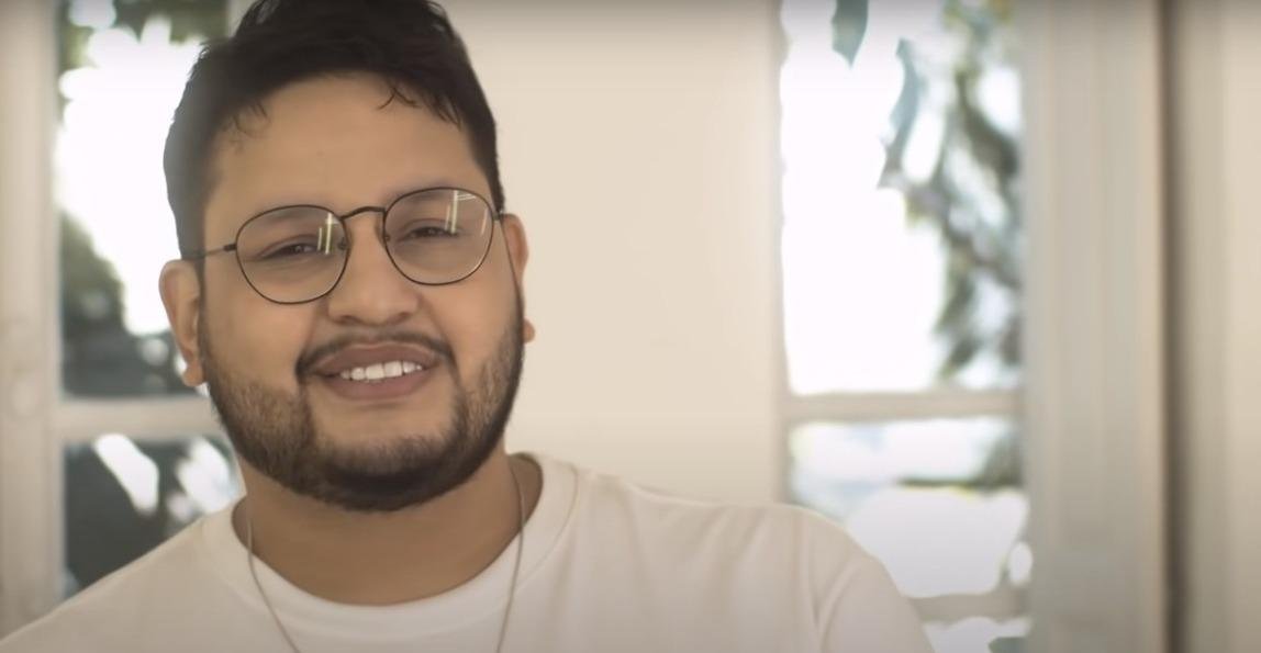 Cantor est&aacute; internado desde a madrugada de quarta-feira (15) ap&oacute;s passar mal