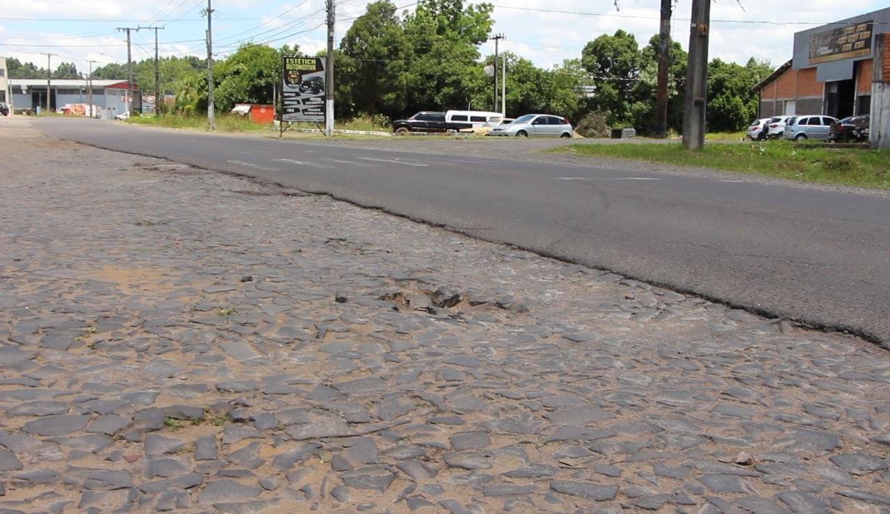 Previs&atilde;o &eacute; de duplicar dois quil&ocirc;metros da rua Port&atilde;o