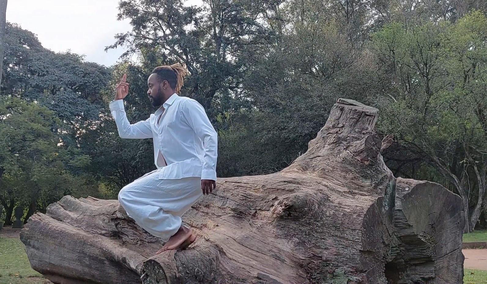 Bailarino Thyago Cunha participa de apresenta&ccedil;&atilde;o nesta segunda no Memorial