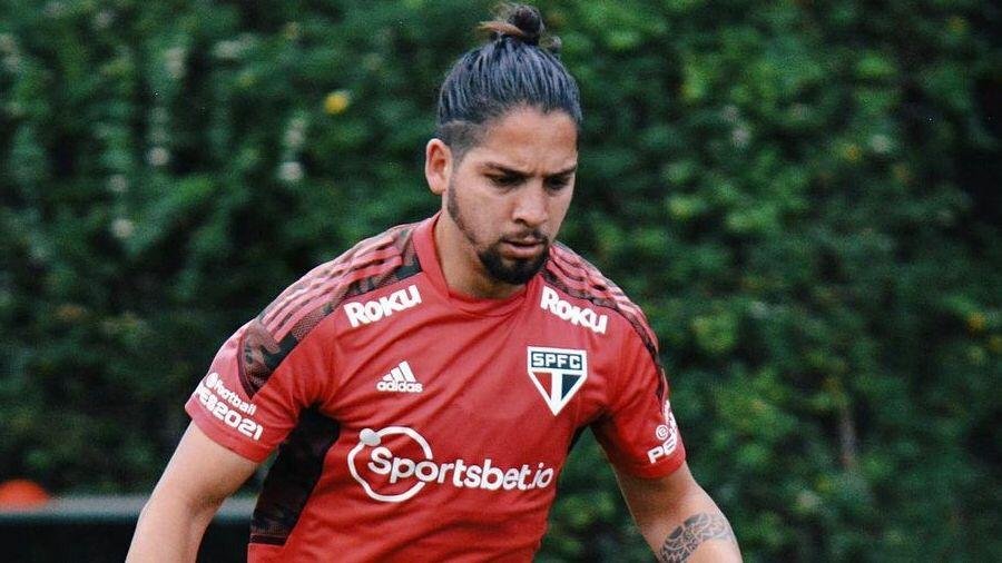 Gr&ecirc;mio tenta a contrata&ccedil;&atilde;o do meia Ben&iacute;tez, que estava no S&atilde;o Paulo