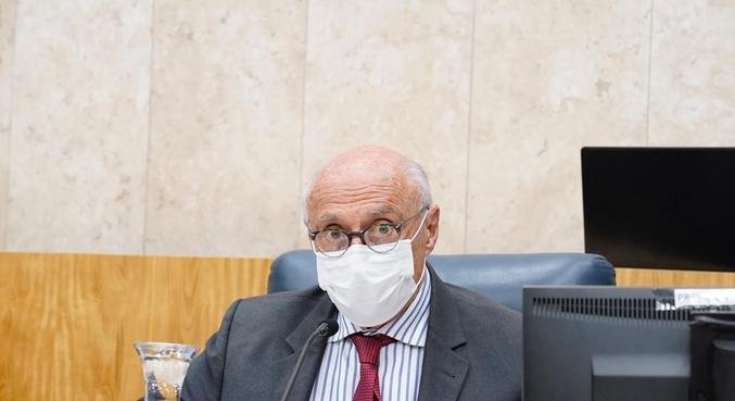 Petista apresenta sintomas leves da doen&ccedil;a