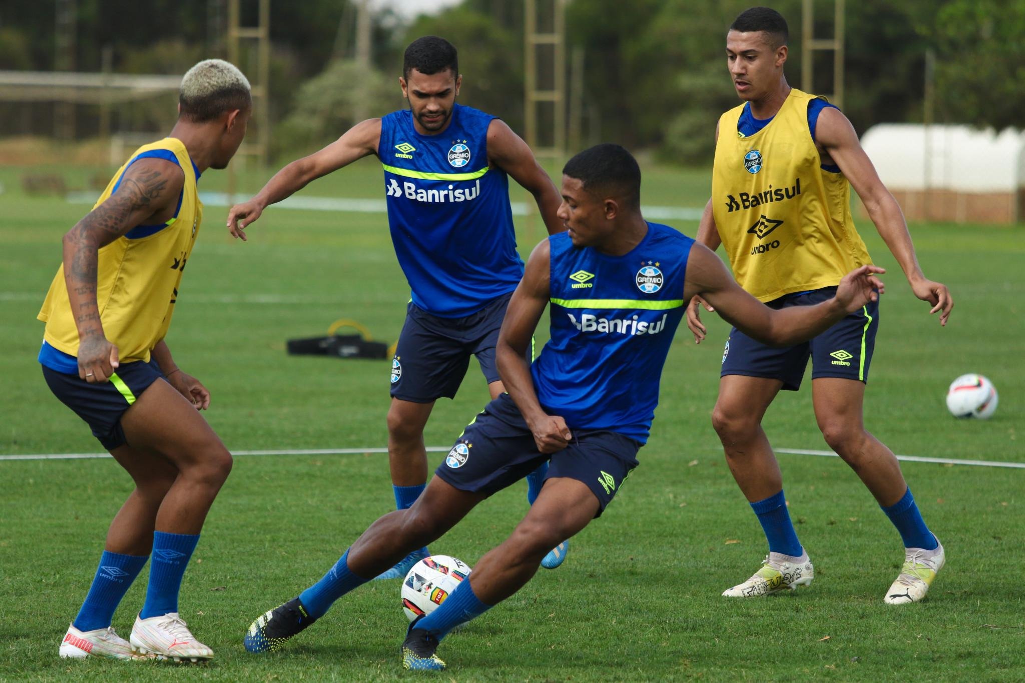 Time de transi&ccedil;&atilde;o do Gr&ecirc;mio se reapresentou com foco no Gauch&atilde;o
