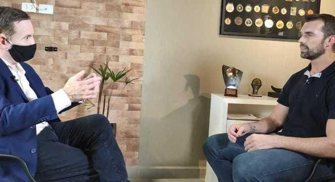 O atleta quebra o sil&ecirc;ncio e fala pela primeira vez sobre o caso