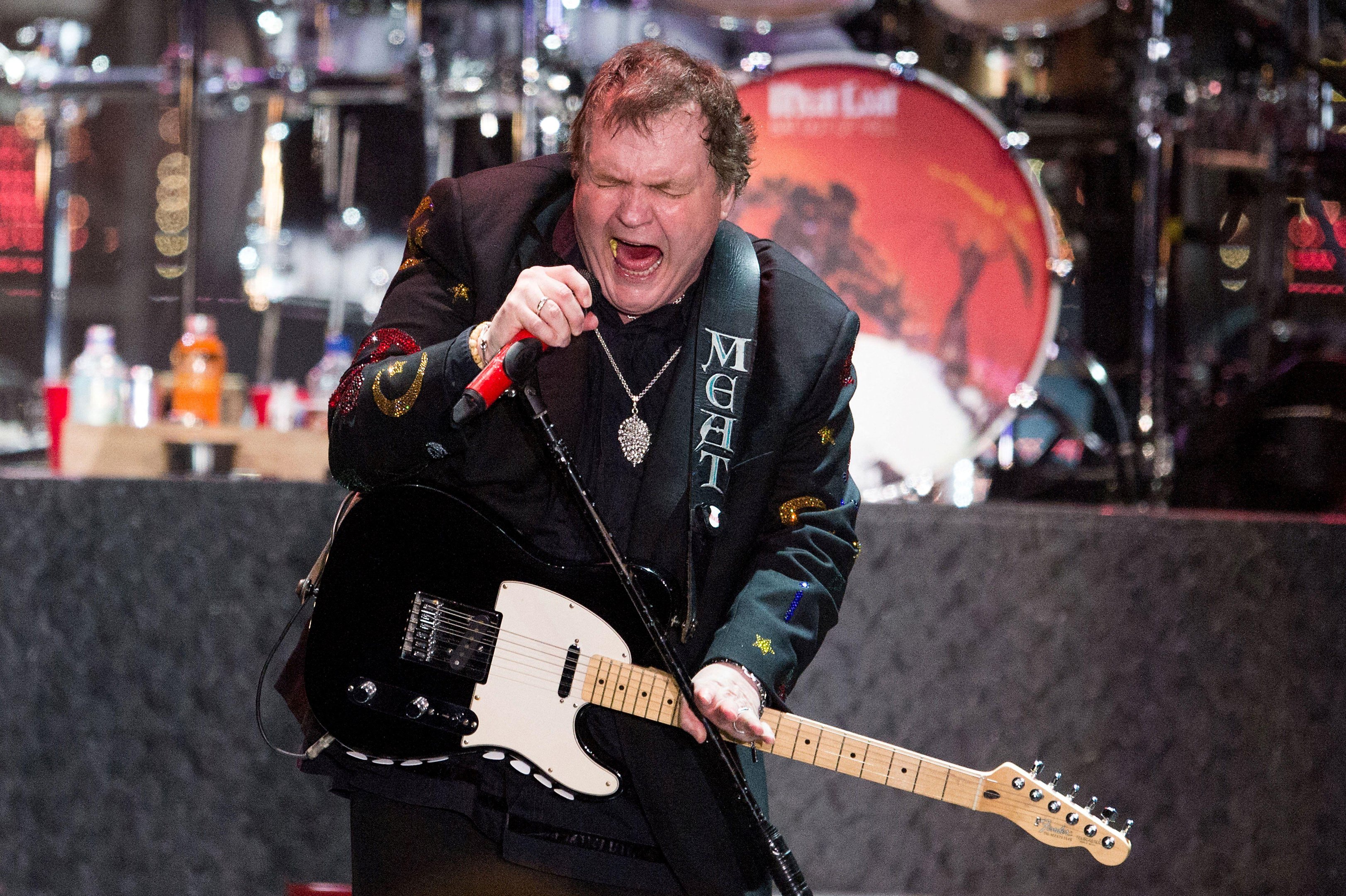 O cantor americano Meat Loaf, muito conhecido por seu &aacute;lbum "Bat Out of Hell", morreu aos 74 anos nesta sexta-feira (21)