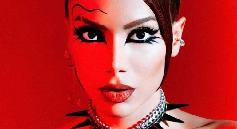 Clipe de 'Boys Don&rsquo;t Cry' &eacute; inspirado em diversos filmes que a cantora ama
