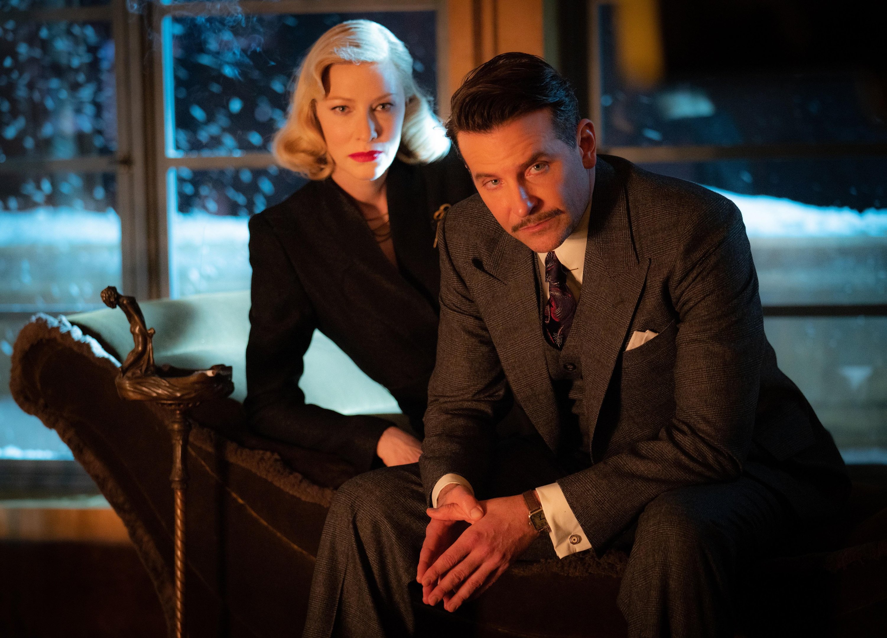 Cate Blanchett e Bradley Cooper estrelam a produ&ccedil;&atilde;o do diretor mexicano