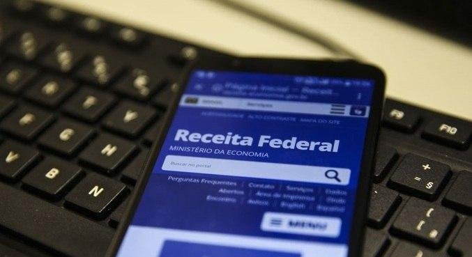 Receita orienta a nunca clicar em links em e-mail e mensagens