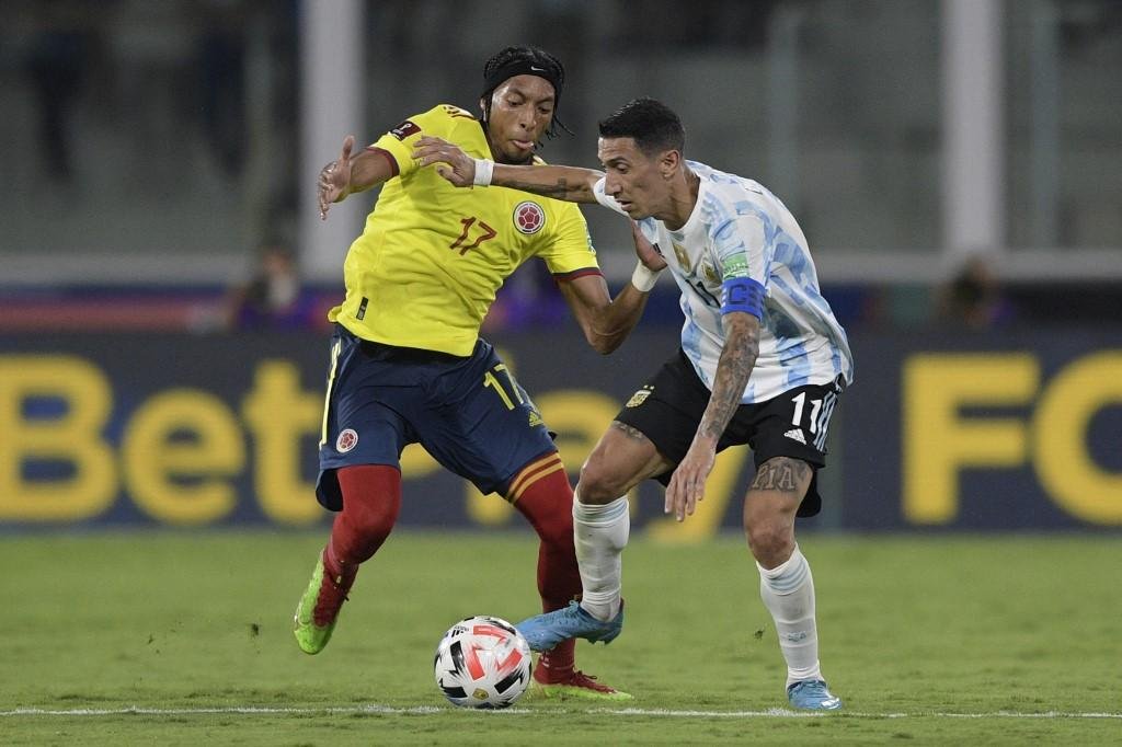 Argentinos n&atilde;o sentiram saudade de Messi, com Di Maria comandando vit&oacute;ria