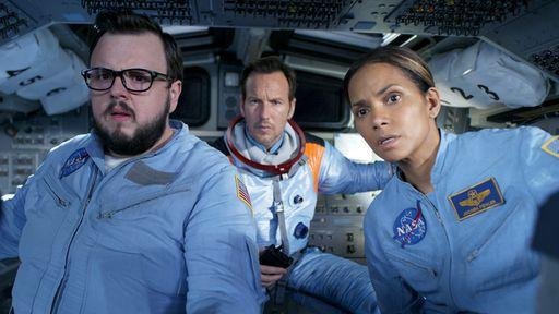 Trio de astronautas tem a miss&atilde;o de combater for&ccedil;a alien&iacute;gena que atacou a Lua